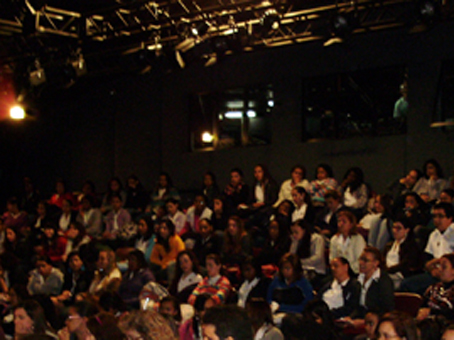 Estudantes docentes e professores discutem violência e mudanças climáticas no Ciclo de Palestras Ciência e Saúde