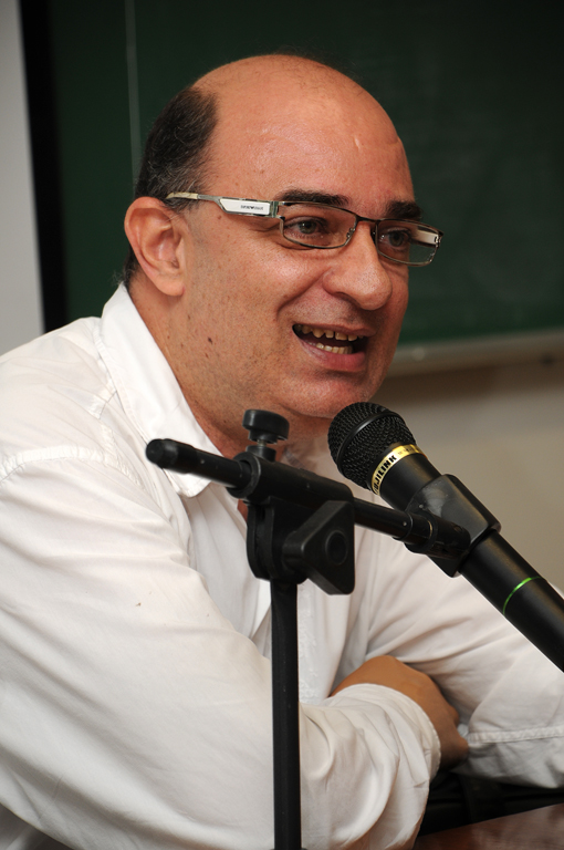 Em Estado de Palavra: quando a história não consegue que se meta fora a literatura