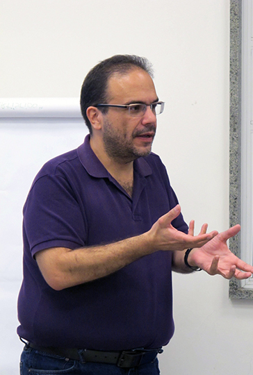 “É preciso pensar em maneiras simples de contar histórias complexas nos museus”, defende Marcello Dantas