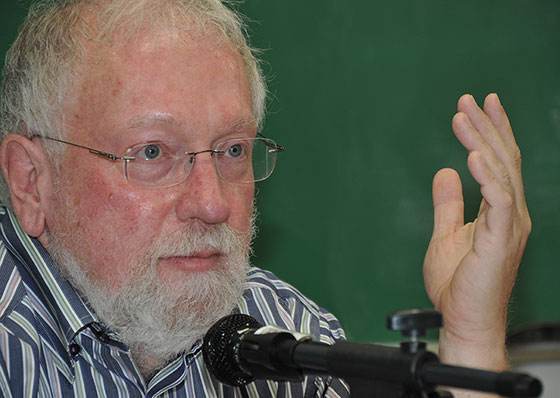 Altamente tecnológicos, sistemas de saúde precisam pensar a assistência à população de forma mais ampla, defende Joel Howell