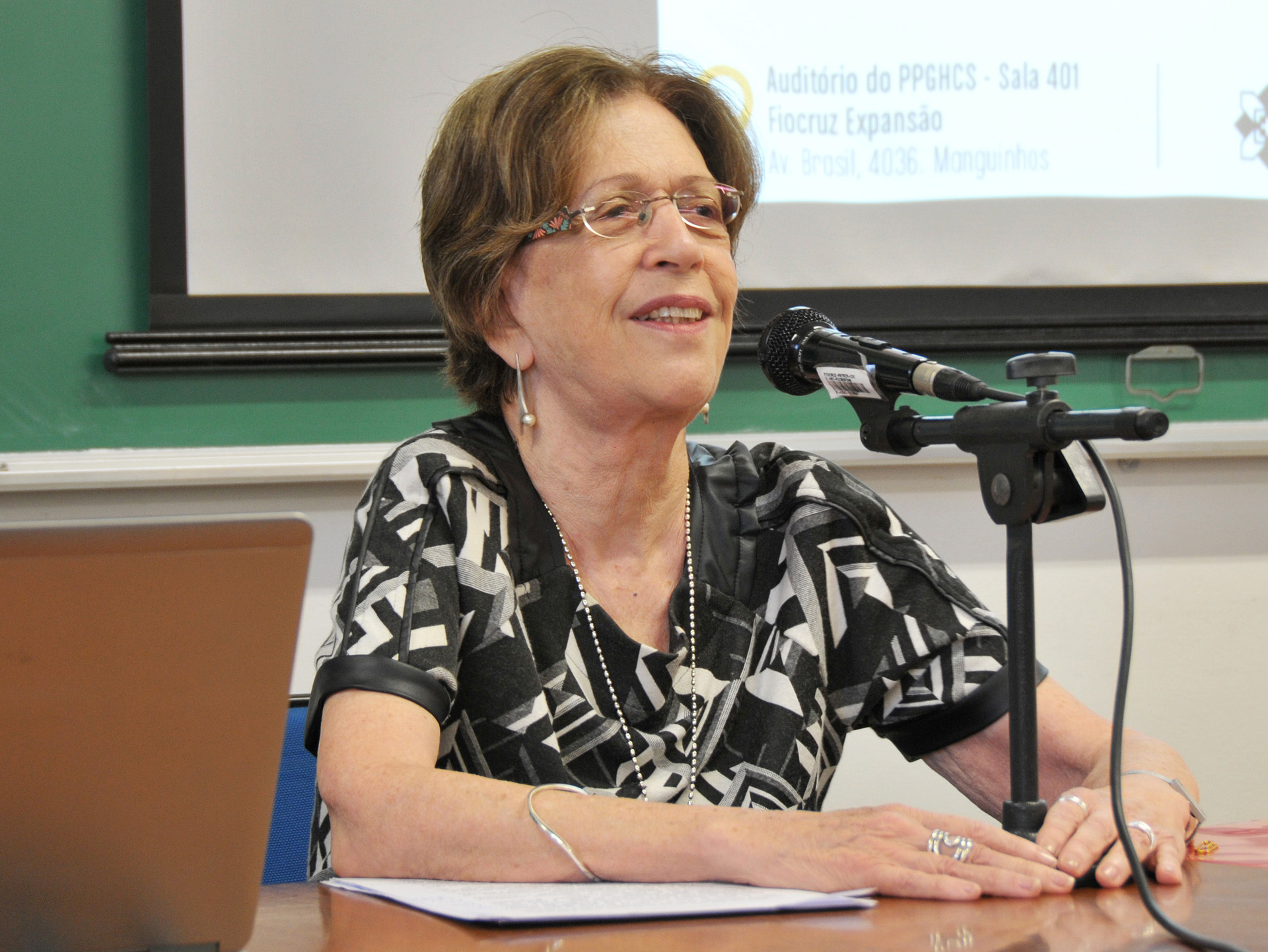 “Golpe de 1937 inaugurou tradição golpista” no regime republicano, declarou historiadora da USP em aula inaugural na COC