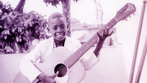 Favela de Anthony Leeds é contraponto à pobreza e à marginalidade