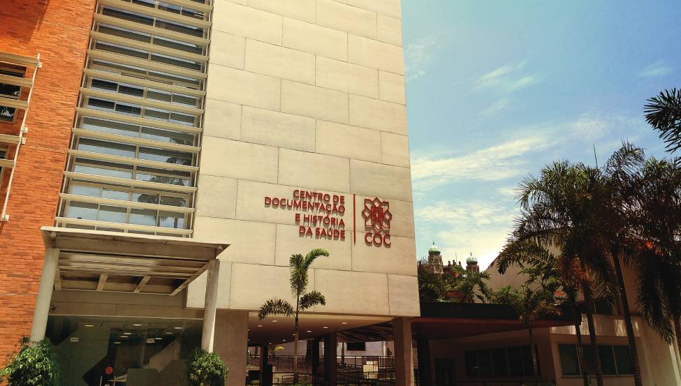 História da divulgação científica é tema de aula de abertura da especialização e do mestrado