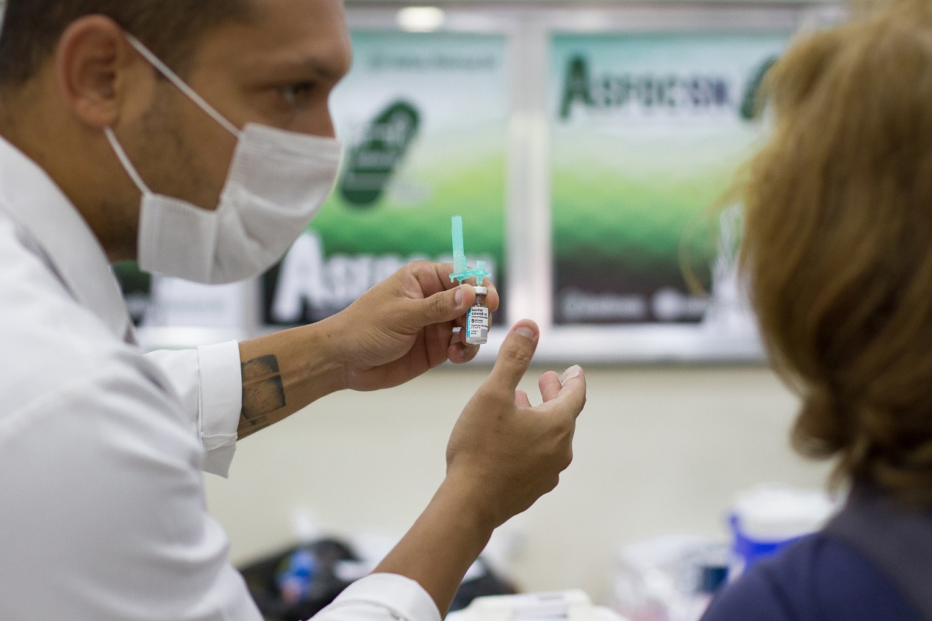 Evento discute vacinas na esfera pública