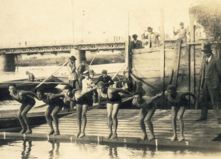 Além da poluição, Tietê abrigou competições esportivas, pescarias e passeios românticos