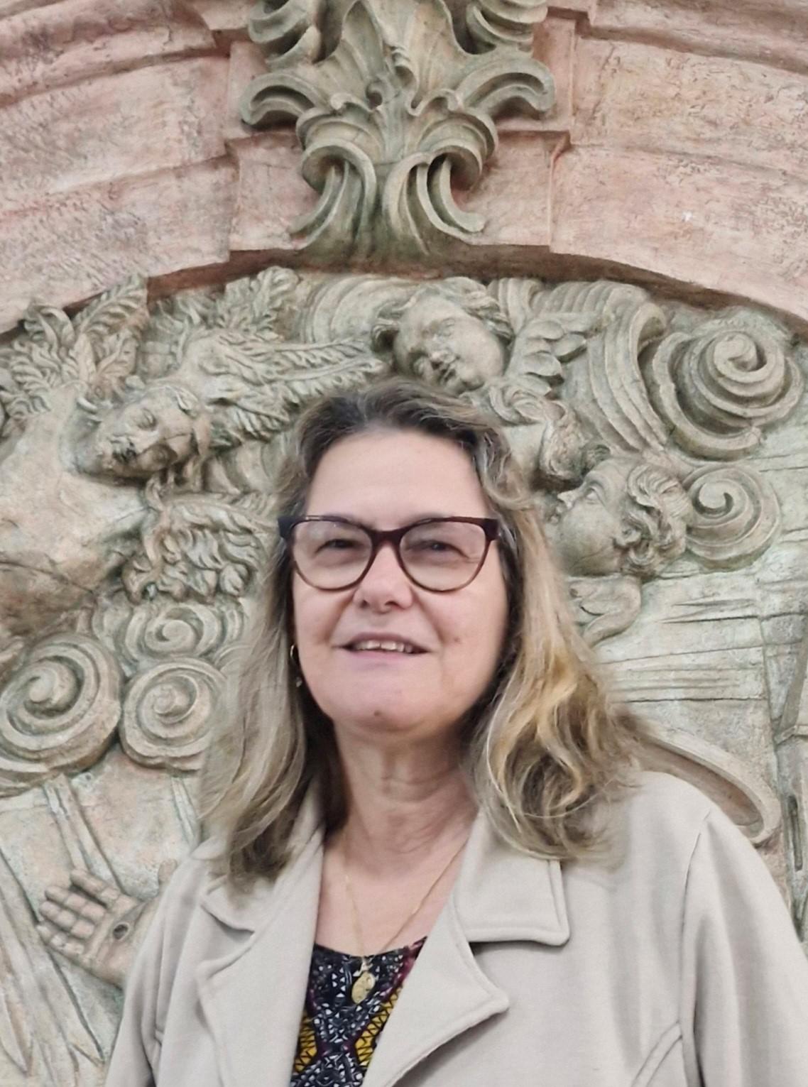 Imagem de perfil do pesquisador Neuvânia Curty Ghetti